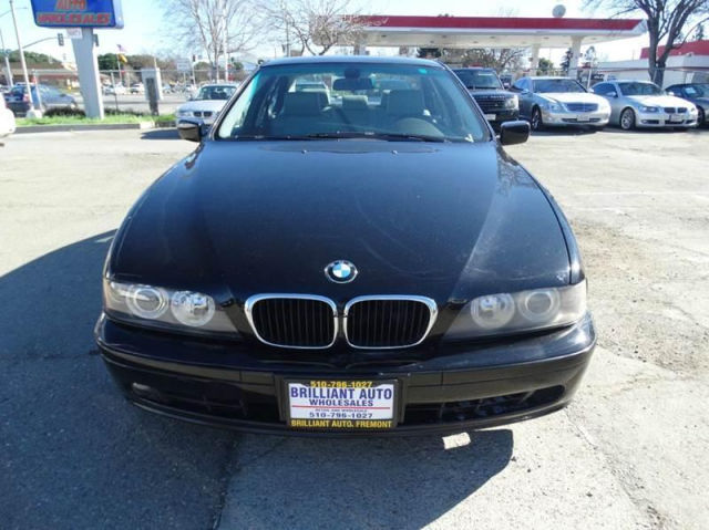 2002 BMW 530i
