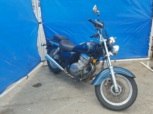 Suzuki GZ250