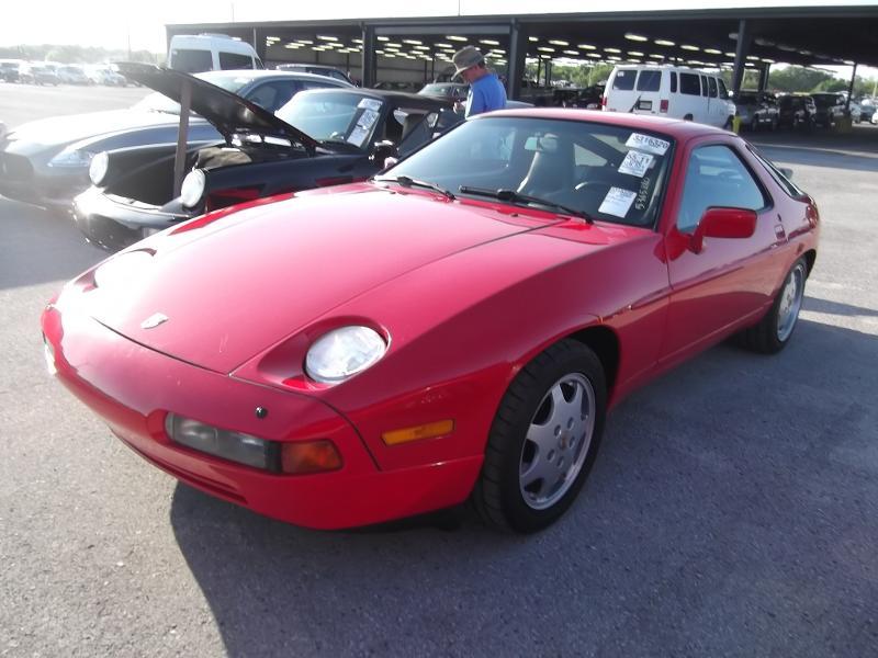 Porsche 928