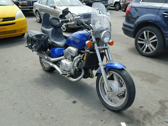 Honda VF750C (MAGNA)