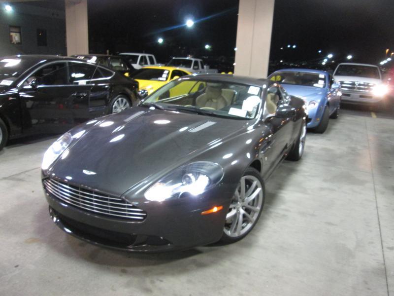 Aston Martin DB9