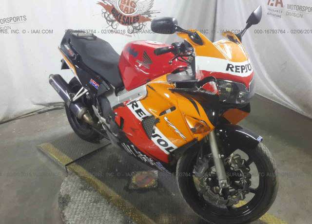 Honda VFR800Fi (INTERCEPTOR)