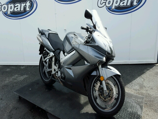 Honda VFR800A (INTERCEPTOR)
