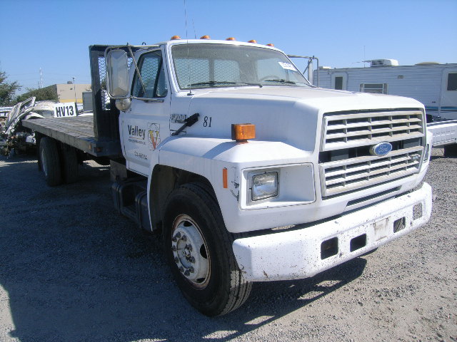 Ford F-700