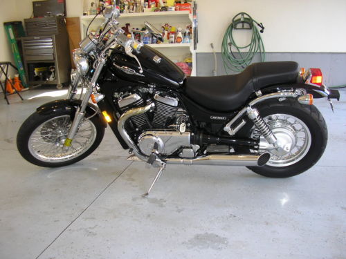 Suzuki VS800