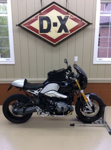 BMW R nineT
