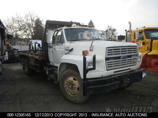 Ford F-700