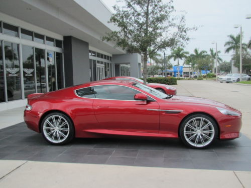 Aston Martin DB9