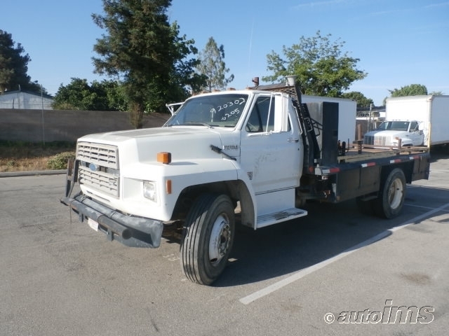 Ford F-700