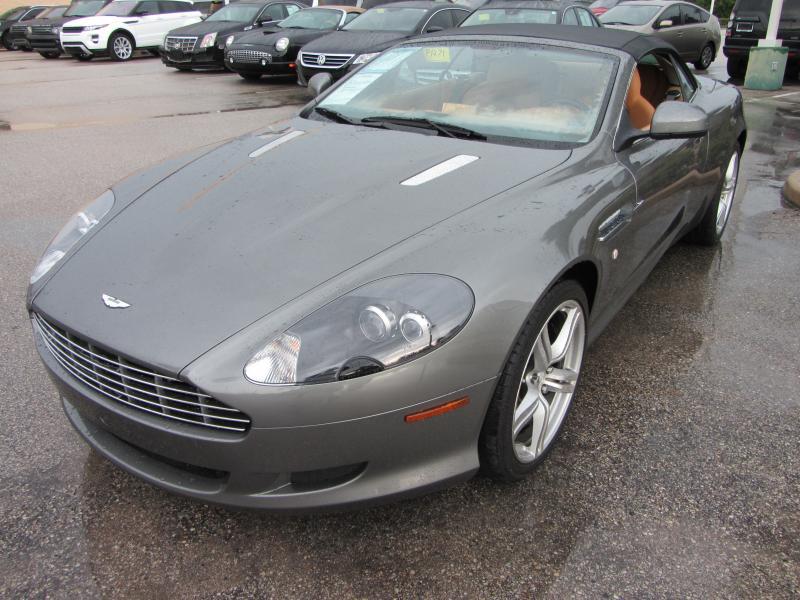 Aston Martin DB9