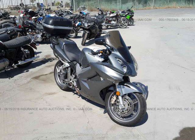 Honda VFR800A (INTERCEPTOR)