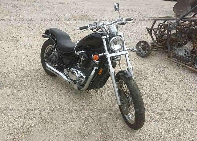 Suzuki VS800