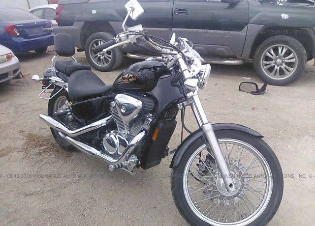 Honda VT600CD (SHADOW VLX DELUXE)