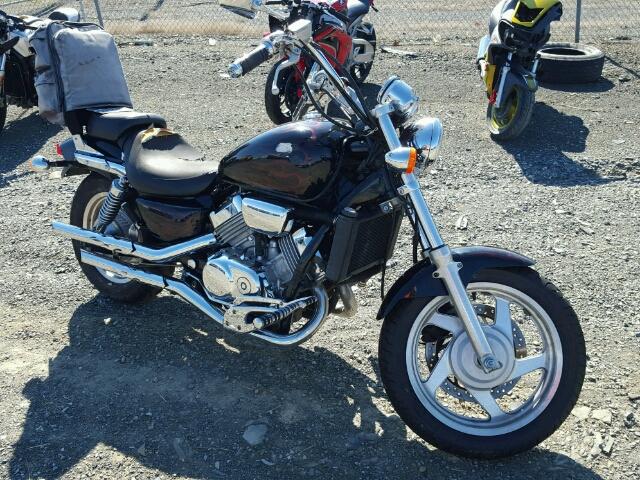 Honda VF750C (MAGNA)