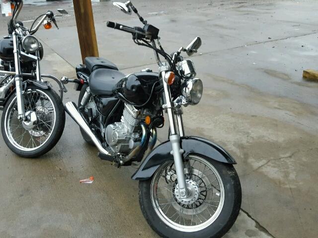 Suzuki GZ250