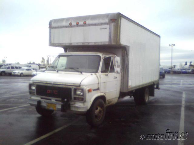 GMC Cutaway Van