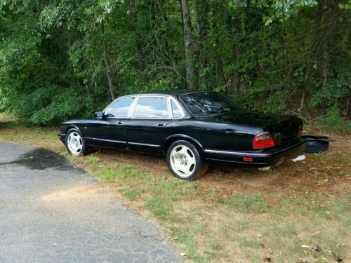 Jaguar XJR