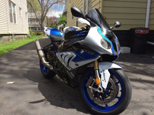 BMW HP4