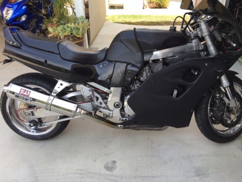 Suzuki GSX-R1100W