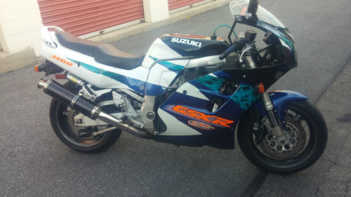 Suzuki GSX-R1100W