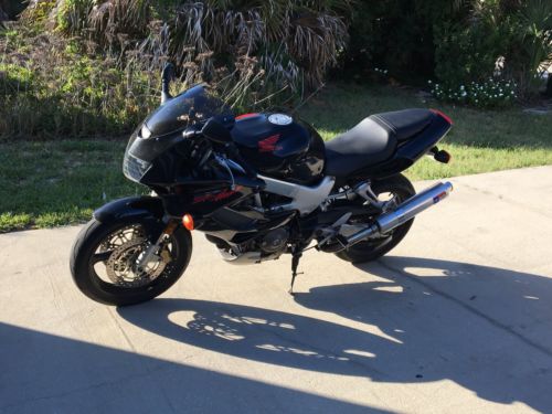 Honda VTR1000F (SUPERHAWK)