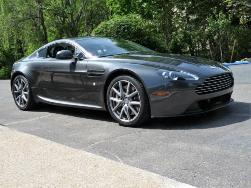 Aston Martin V8 Vantage