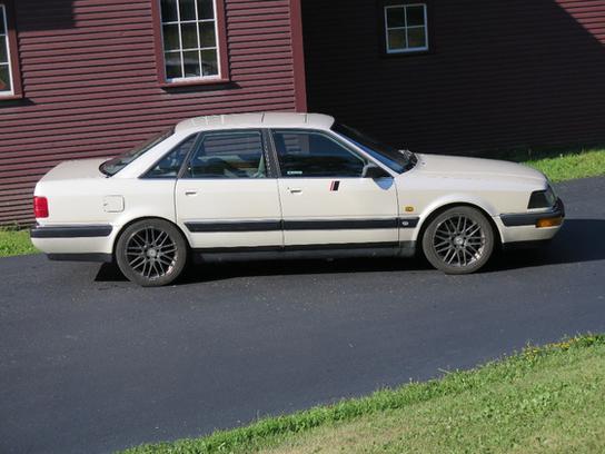 Audi V8