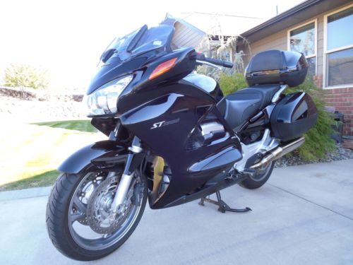 Honda ST1300A