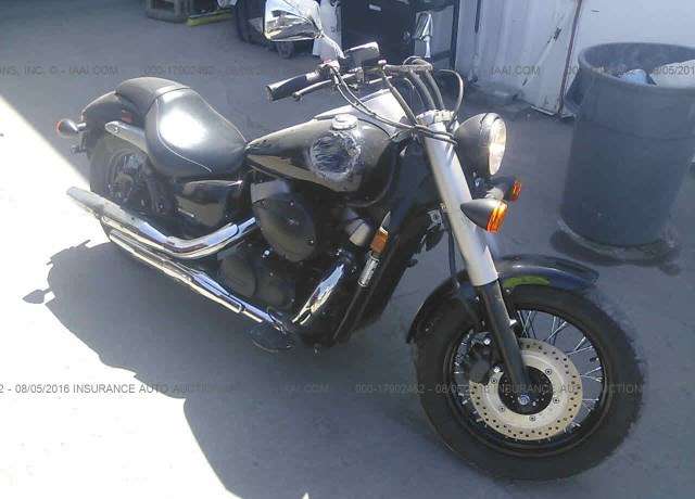 Honda VT750 (Shadow Phantom)