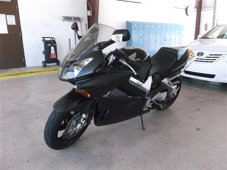 Honda VFR800 (INTERCEPTOR)