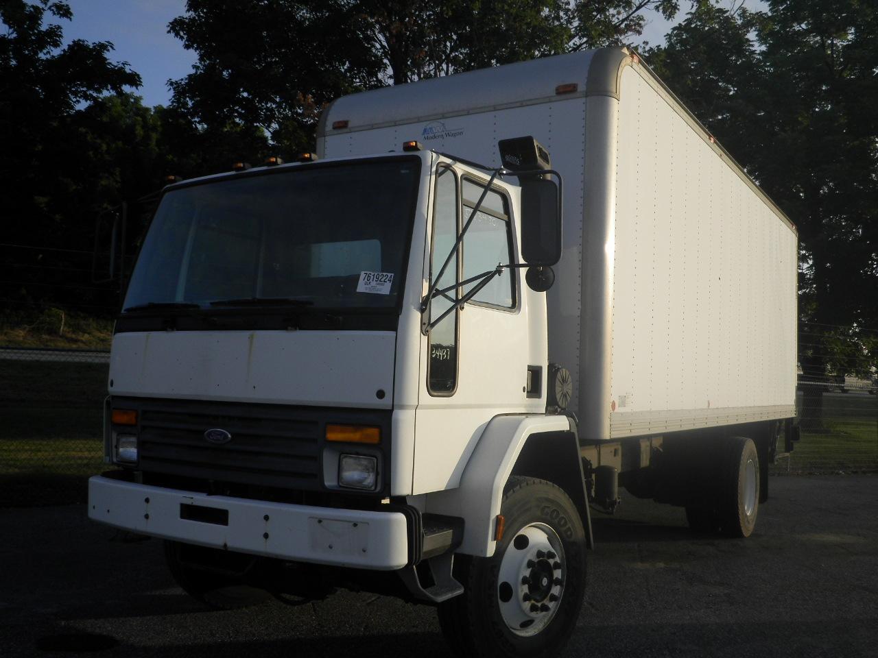 Ford CF7000