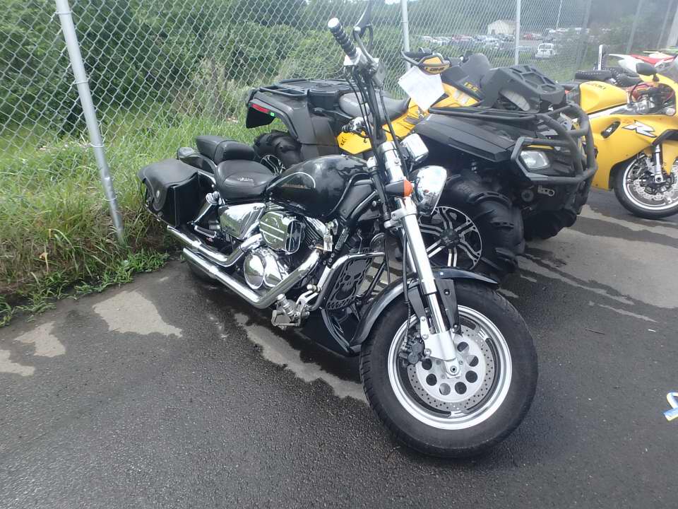 Suzuki VZ800