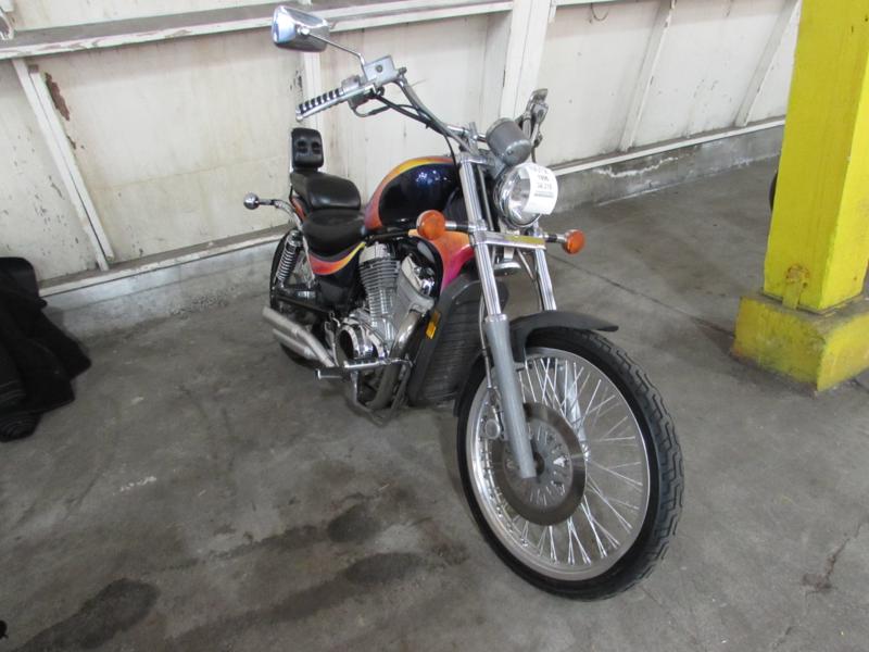 Suzuki VS800