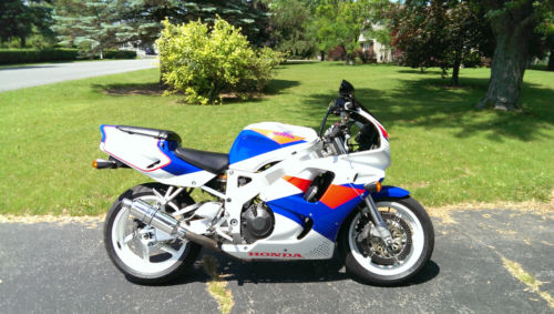 Honda CBR900