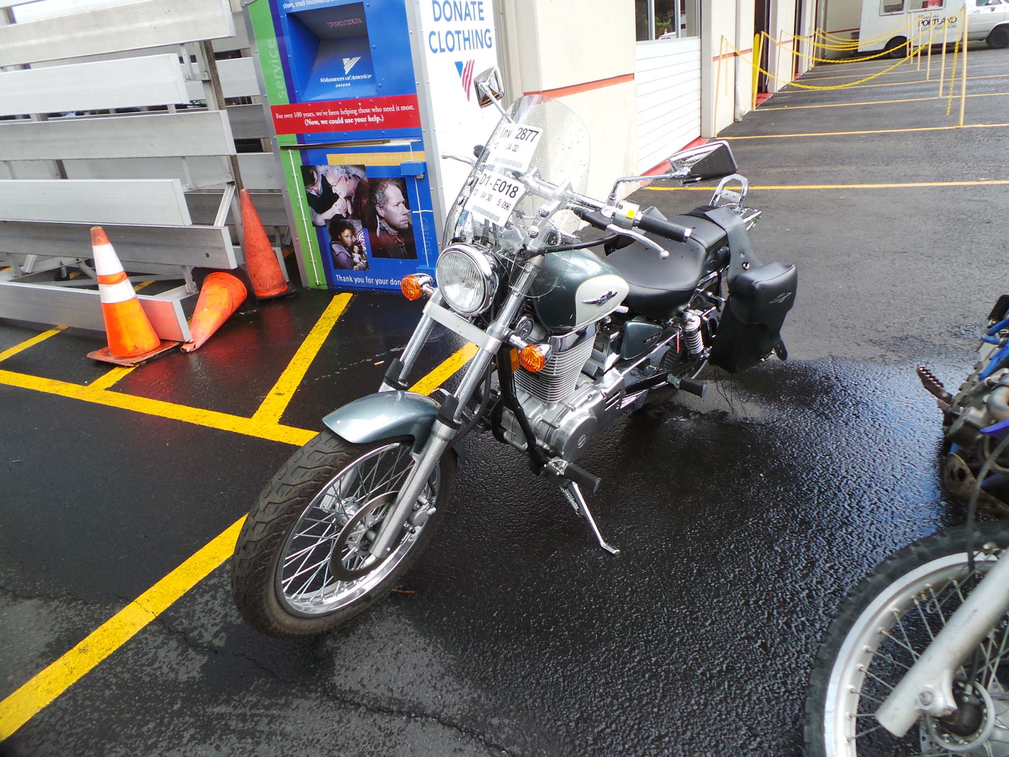 Suzuki LS650L