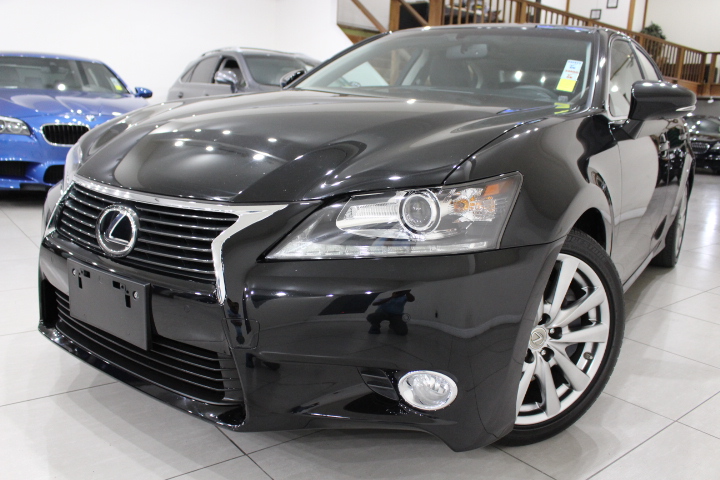 LEXUS