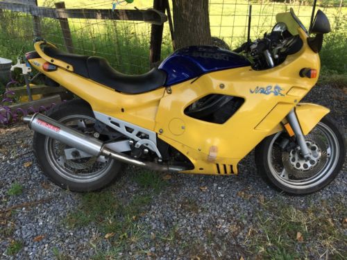 Suzuki GSX600F