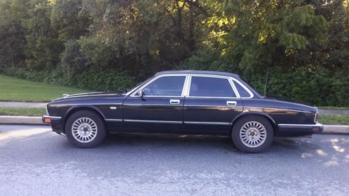 Jaguar XJ12