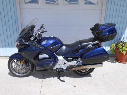 Honda ST1300A