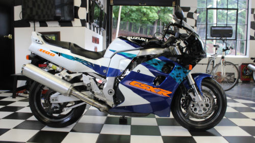Suzuki GSX-R1100W