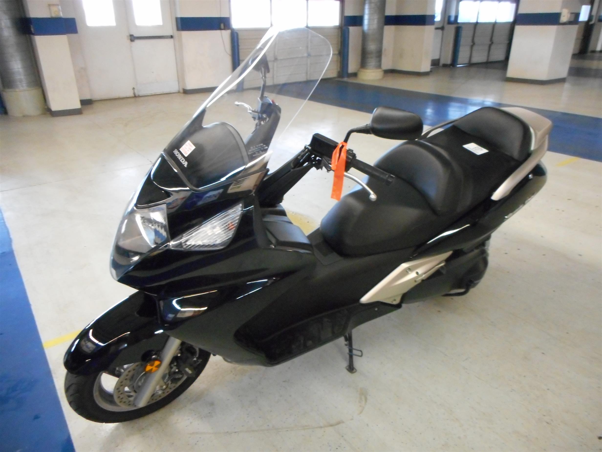 Honda FSC600 (Silver Wing)