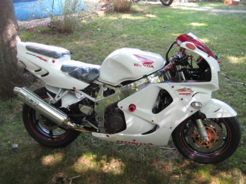 Honda CBR900