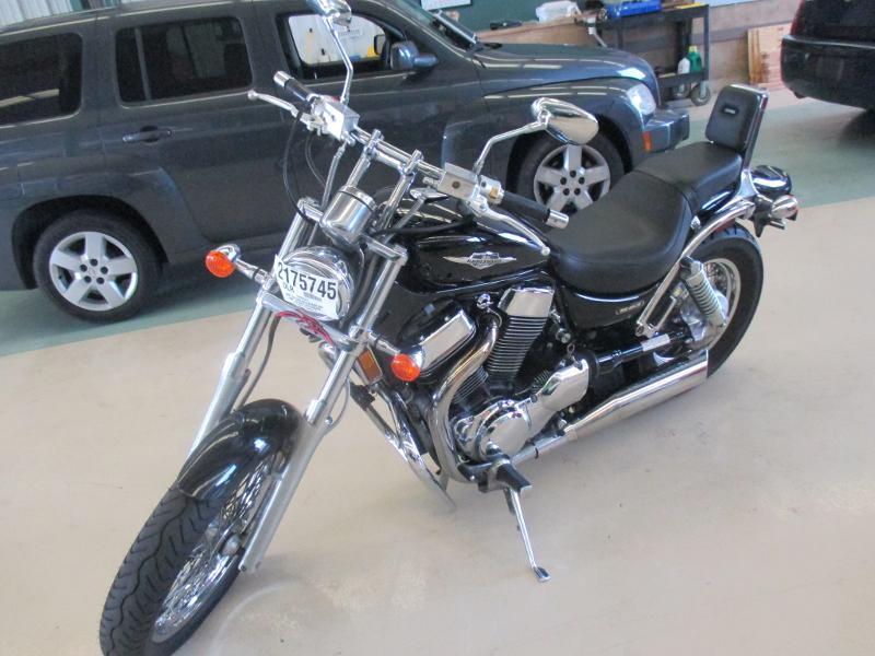 Suzuki VS1400