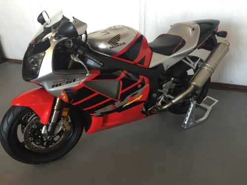 Honda RVT1000R (RC51)