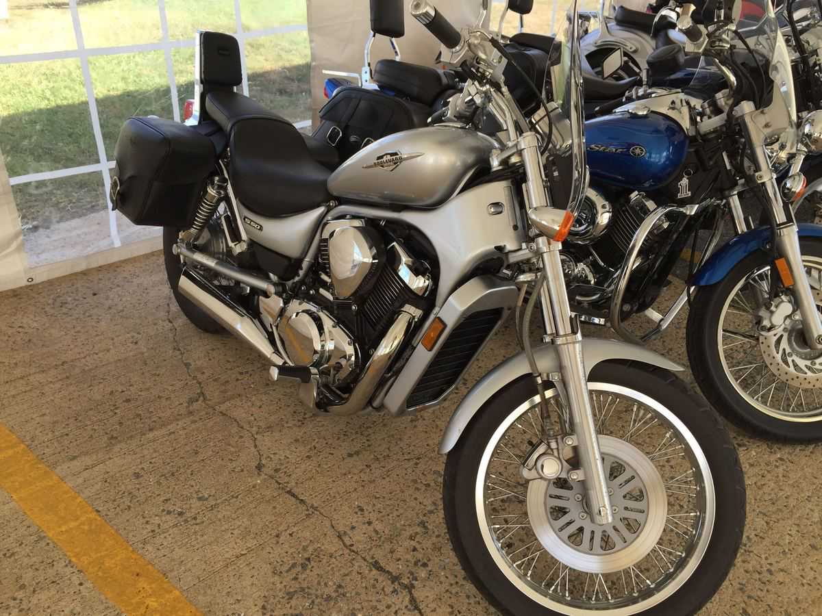 Suzuki VS800