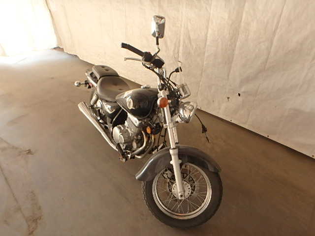 Suzuki GZ250