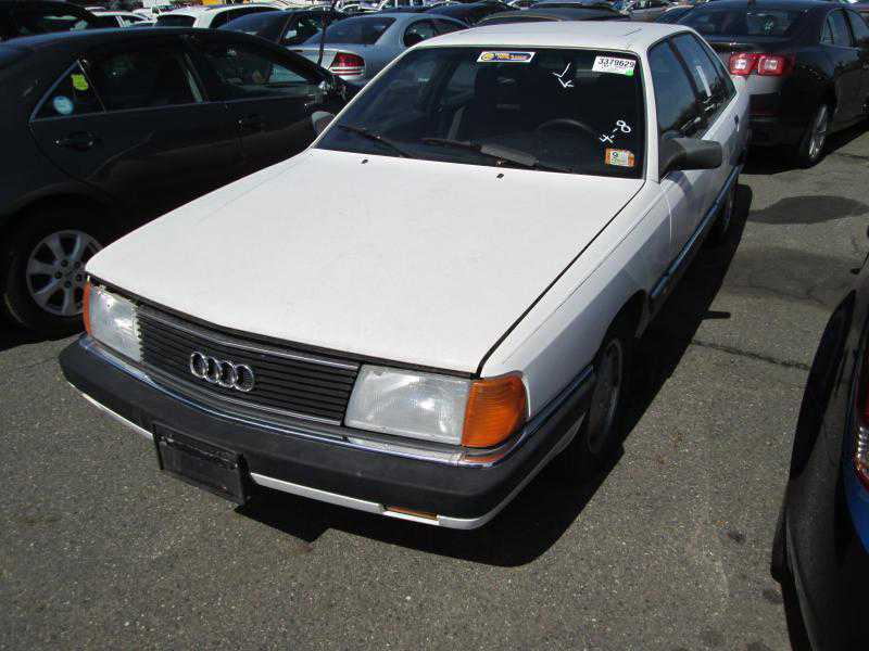 Audi 100