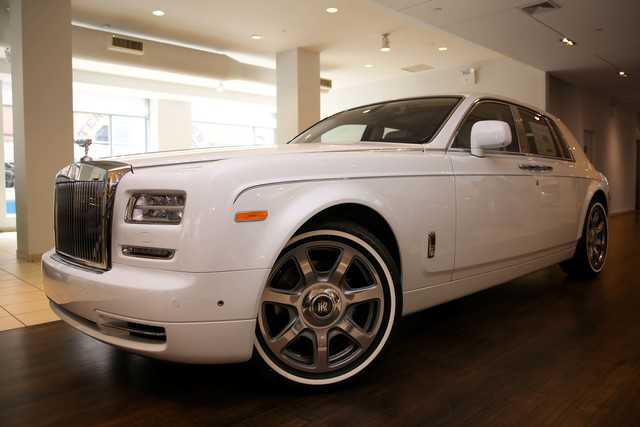 ROLLS-ROYCE