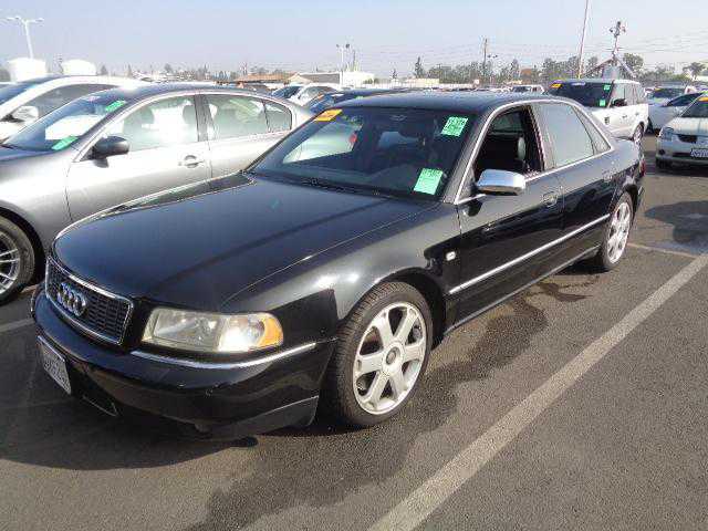 Audi S8