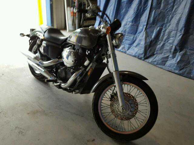 Honda VT750 (Shadow)
